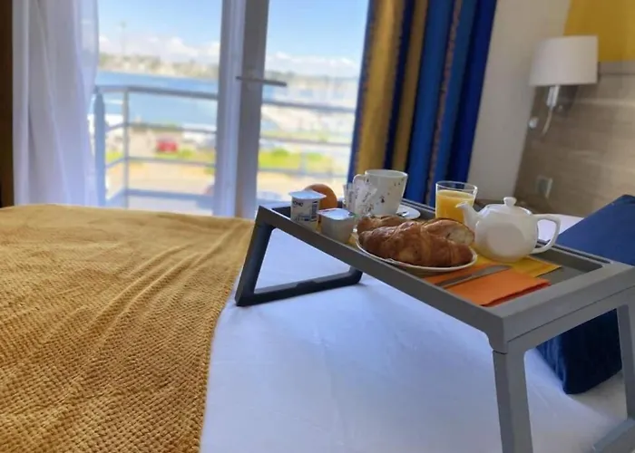 Couett'Hotel Brest Port De Plaisance, Les Pieds Dans L'Eau